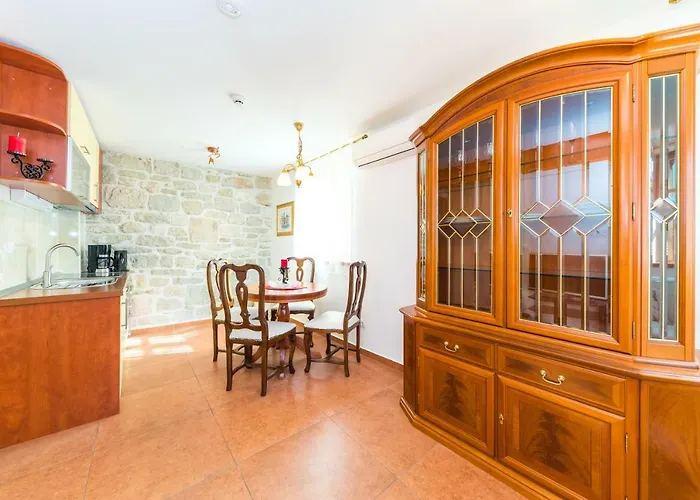 Appartement Perla Varos Split