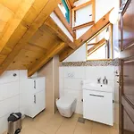 Perla Varos Apartamento *