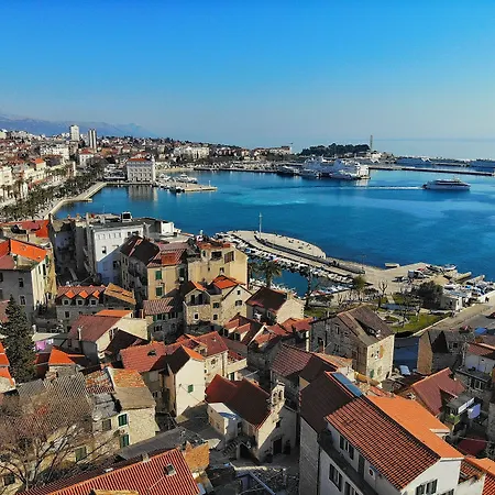 Apartment Perla Varos *