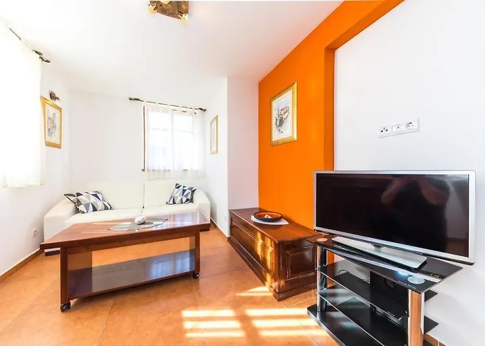 Perla Varos Apartment