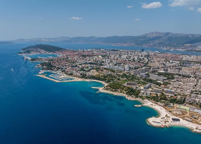 Perla Varos Apartment