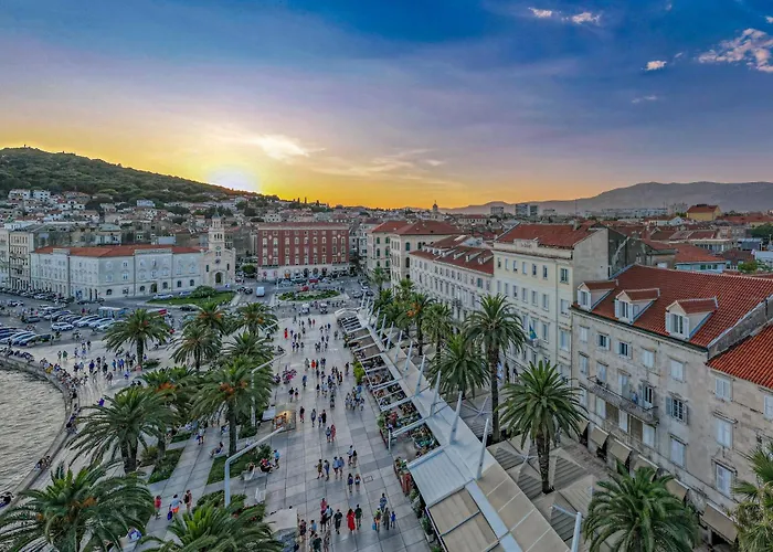 Perla Varos Apartment