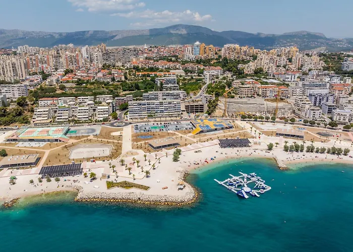 Perla Varos Apartment *