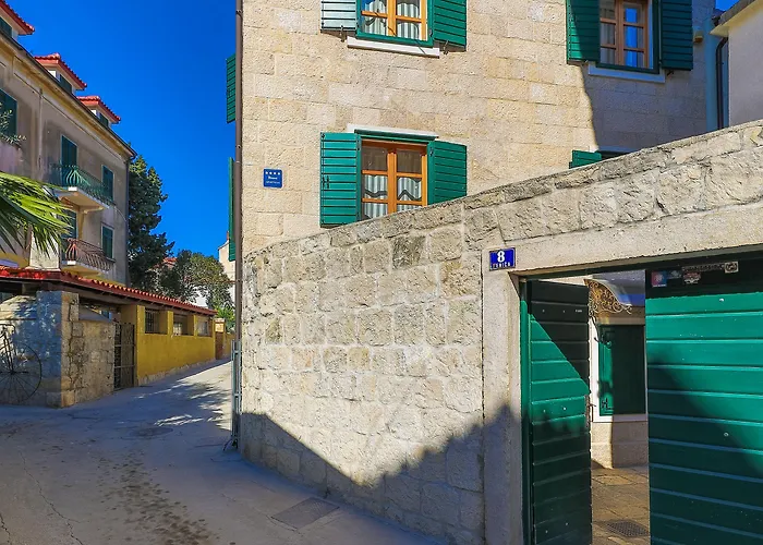 Apartment Perla Varos Split