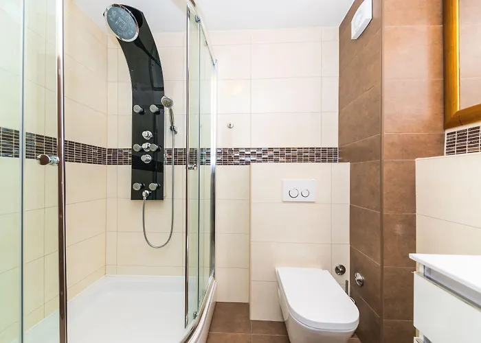 Perla Varos Apartment *