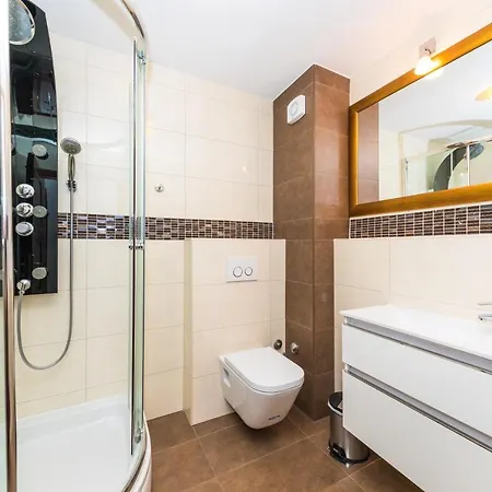 Perla Varos Спліт