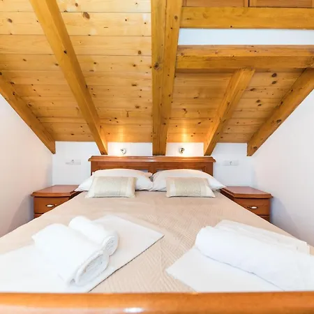 Perla Varos Апартаменти *