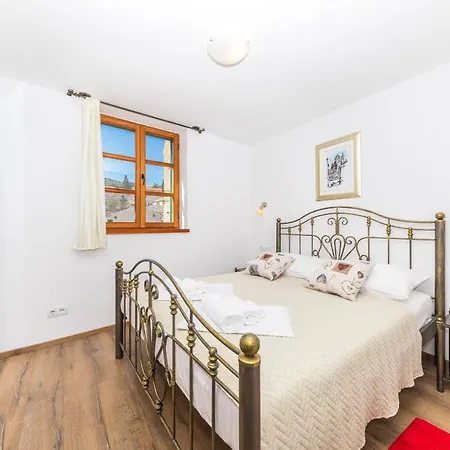 Perla Varos 스플리트