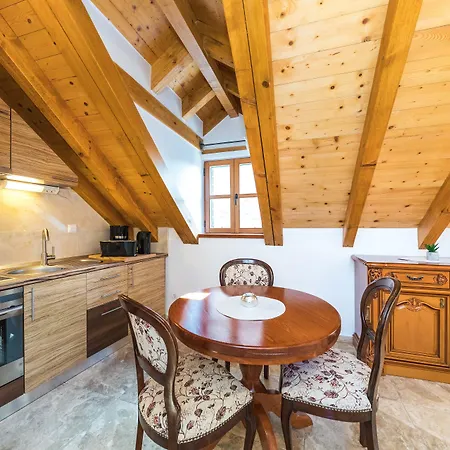 Perla Varos 아파트 *