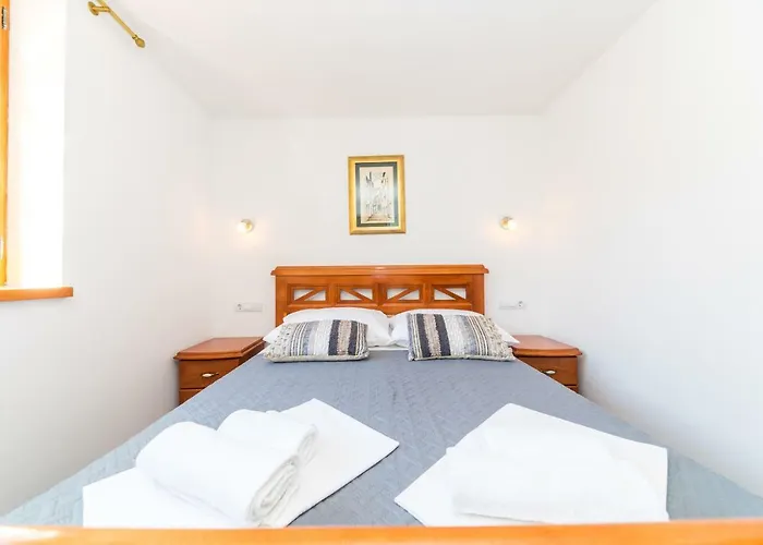 Apartment Perla Varos Split